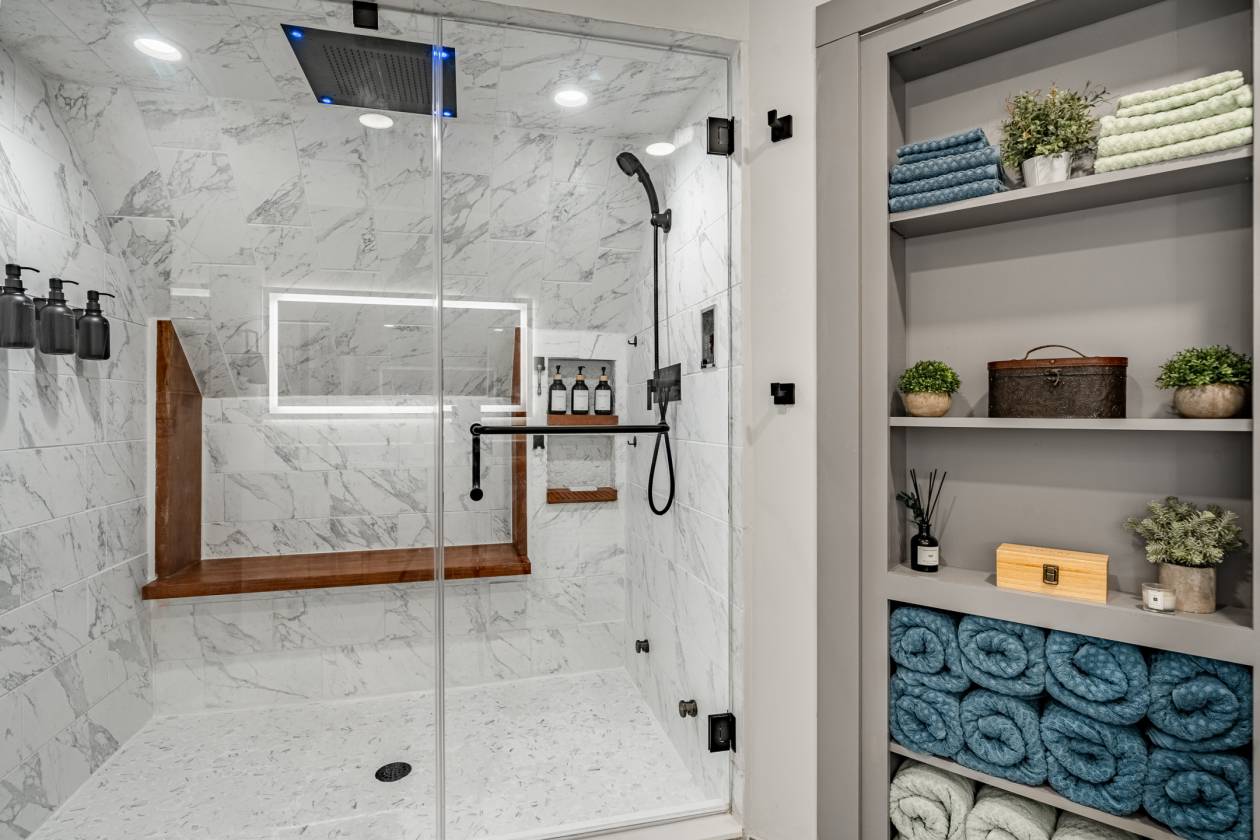 Marble shower and spa bath
